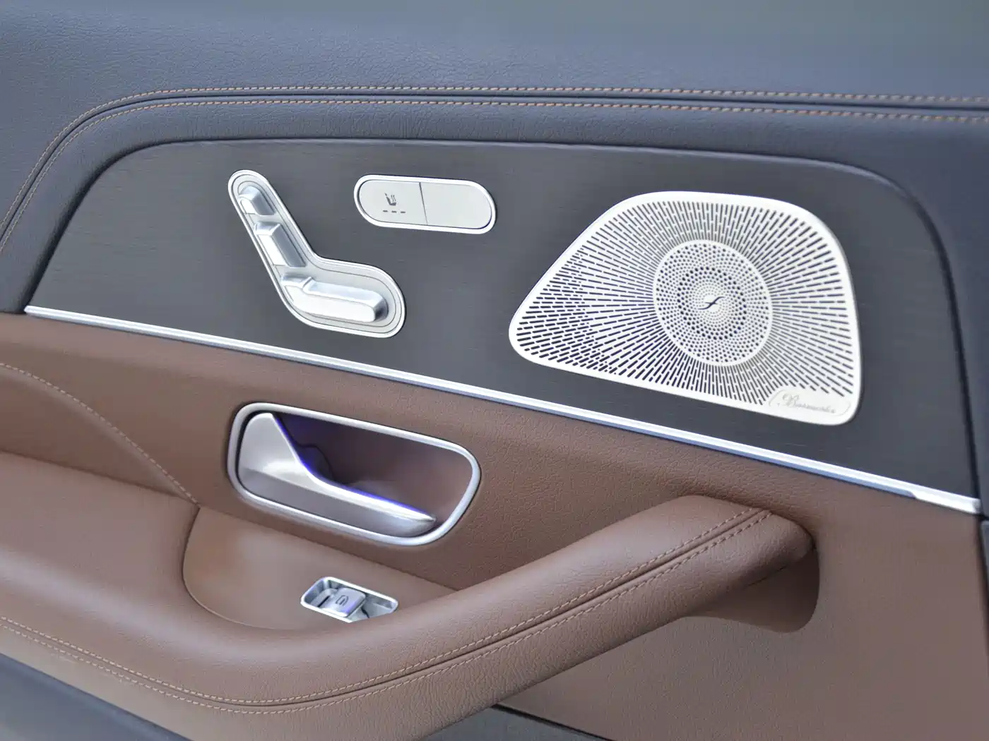 Mercedes-Benz GLS 2024 GLS 450 4MATIC Fashion Edition фото 14