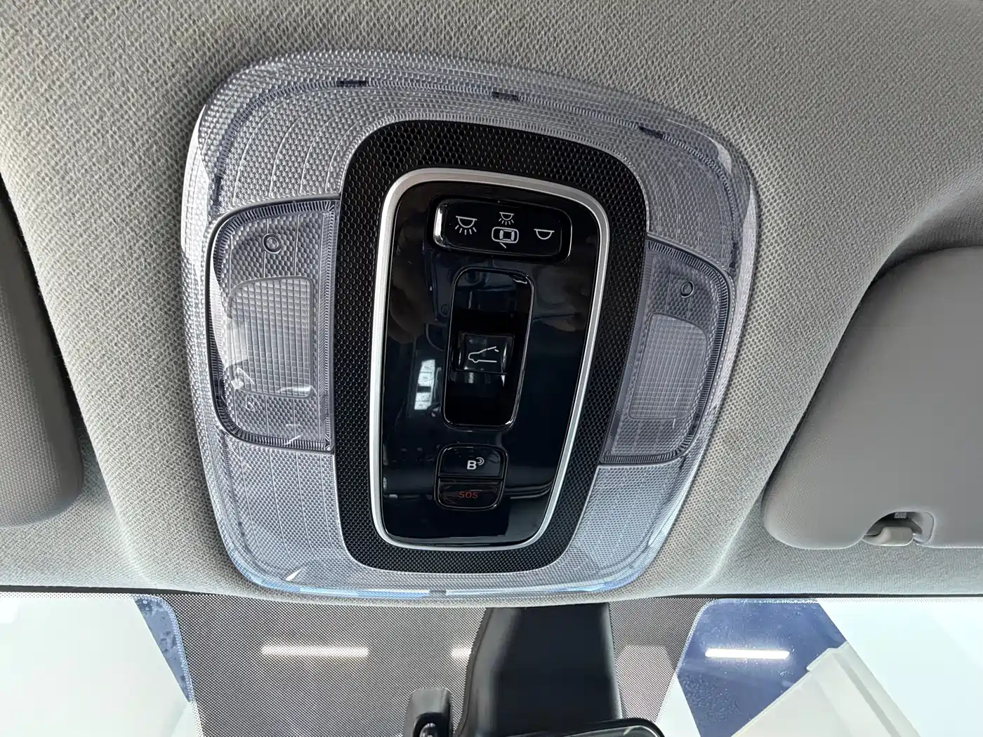 Hyundai Elantra 2021 1.5L CVT TOP Flagship Edition фото 12