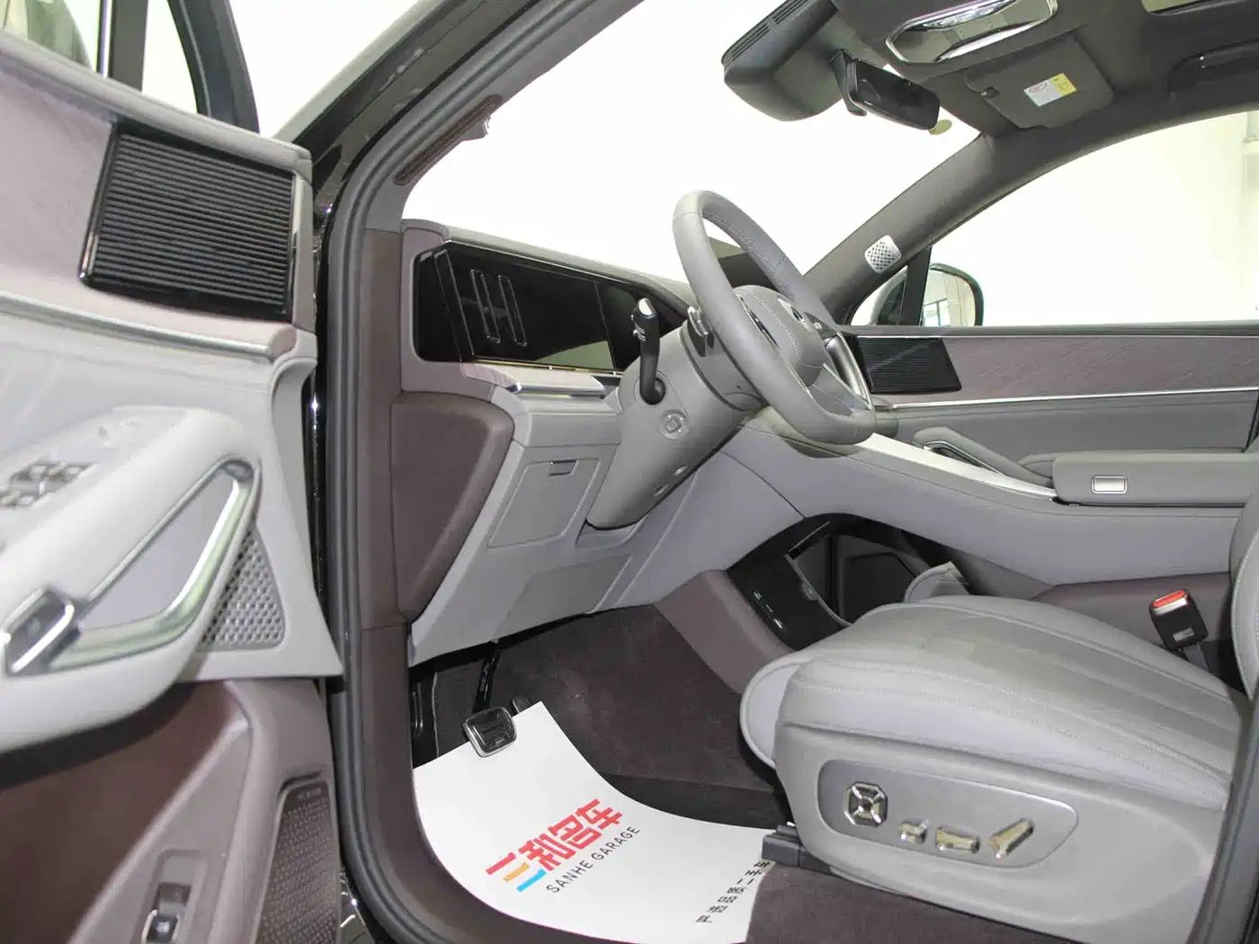Denza N9 2025 Model Prestige Edition фото 8