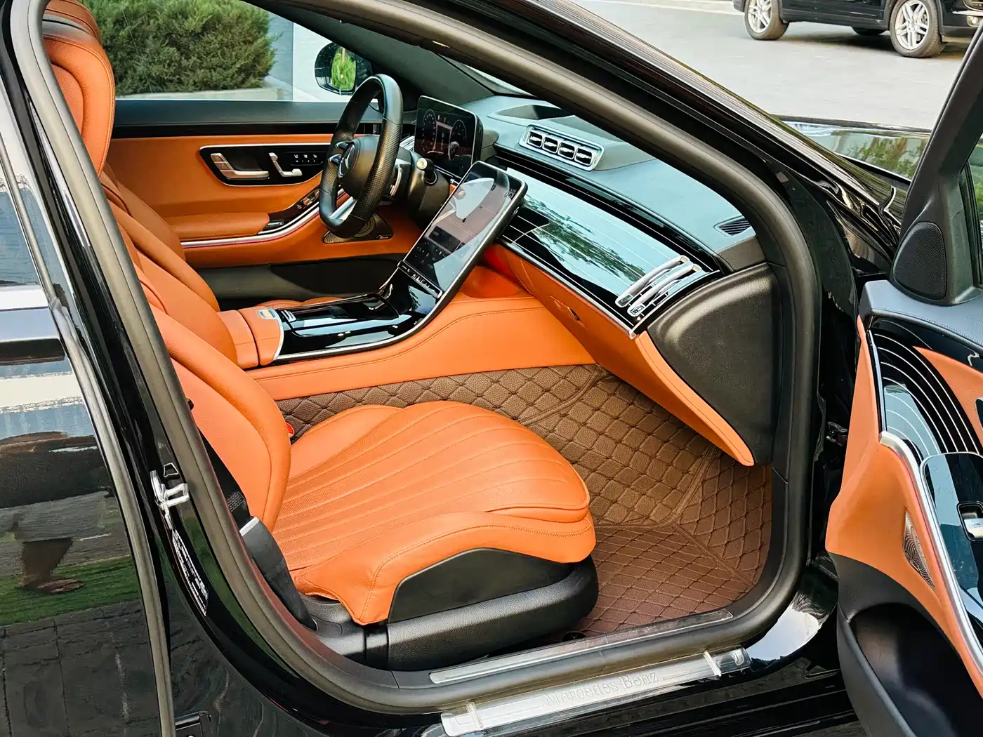 Фото 22 - Mercedes-Benz S-Class