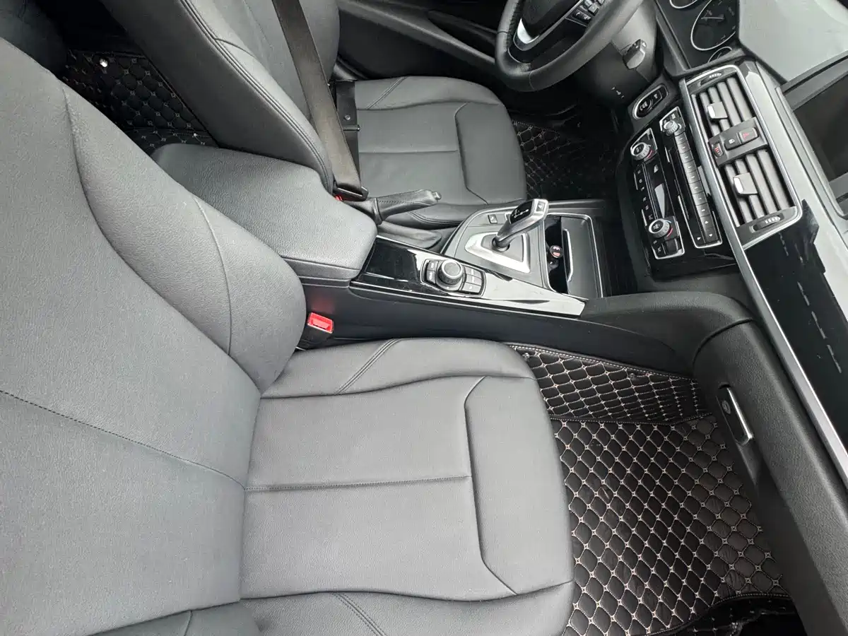 BMW 3 Series 2017 320Li Fashion фото 7