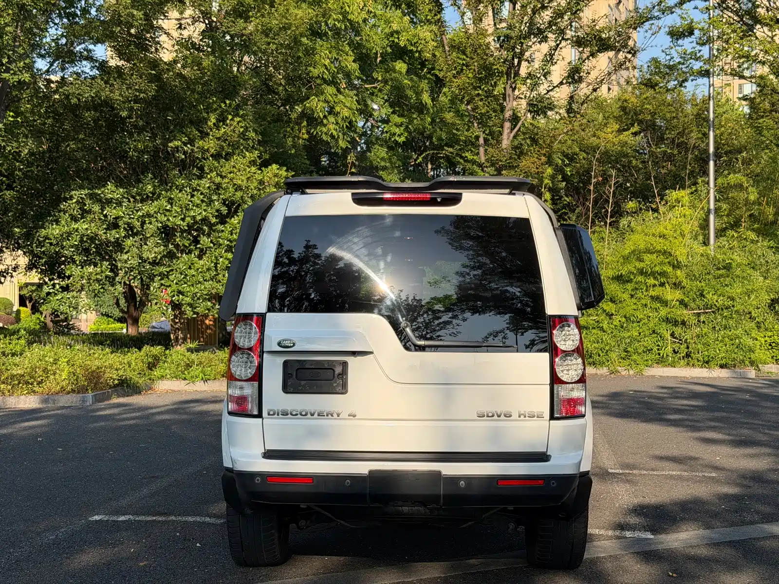 Фото 19 - Land Rover Discovery