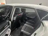 Photo 8 - Volkswagen Lamando