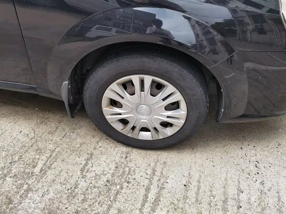 Buick Excelle 2015 1.5L Manual Classic фото 6