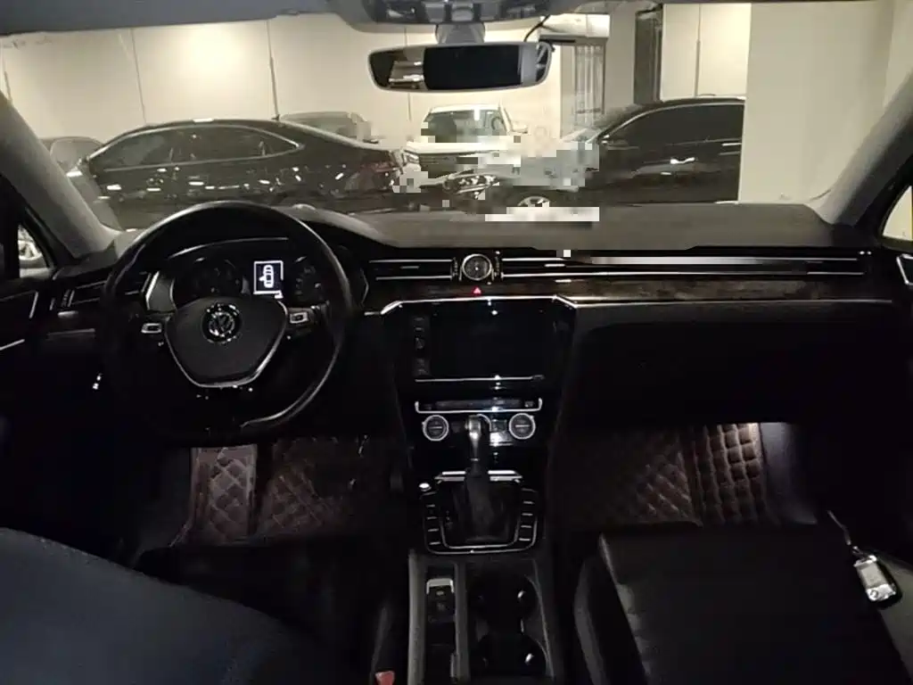 Volkswagen Magotan 2019 330TSI DSG Luxury Class China VI фото 17