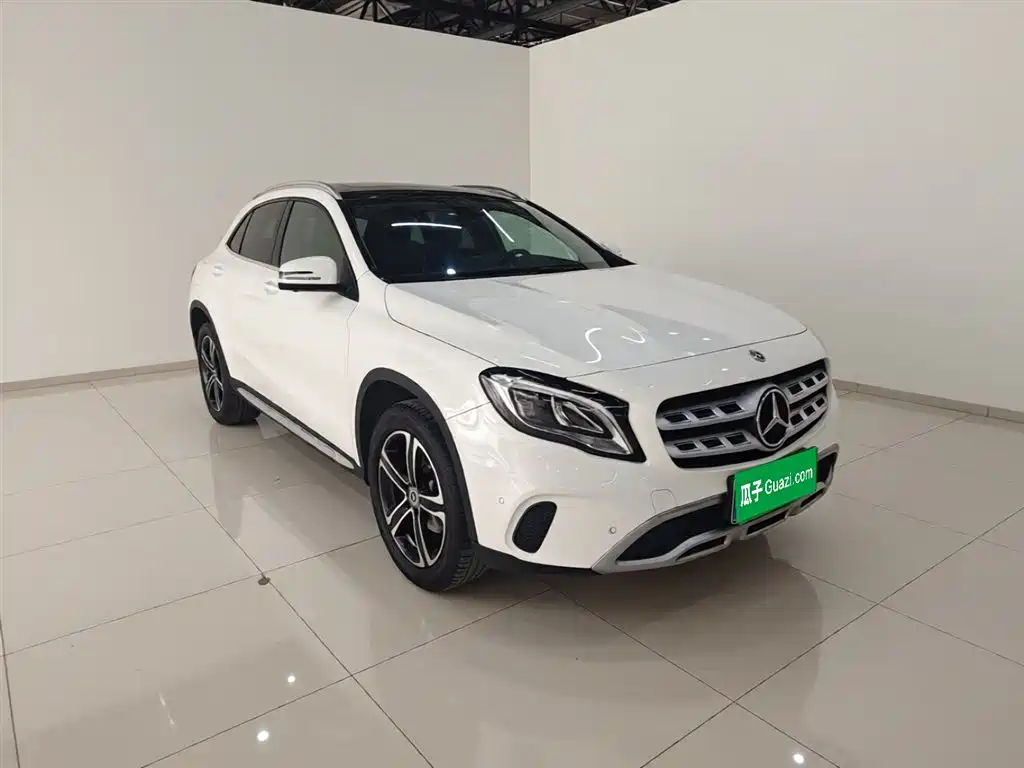 Mercedes-Benz GLA 2018 GLA 200 Fashion фото 22