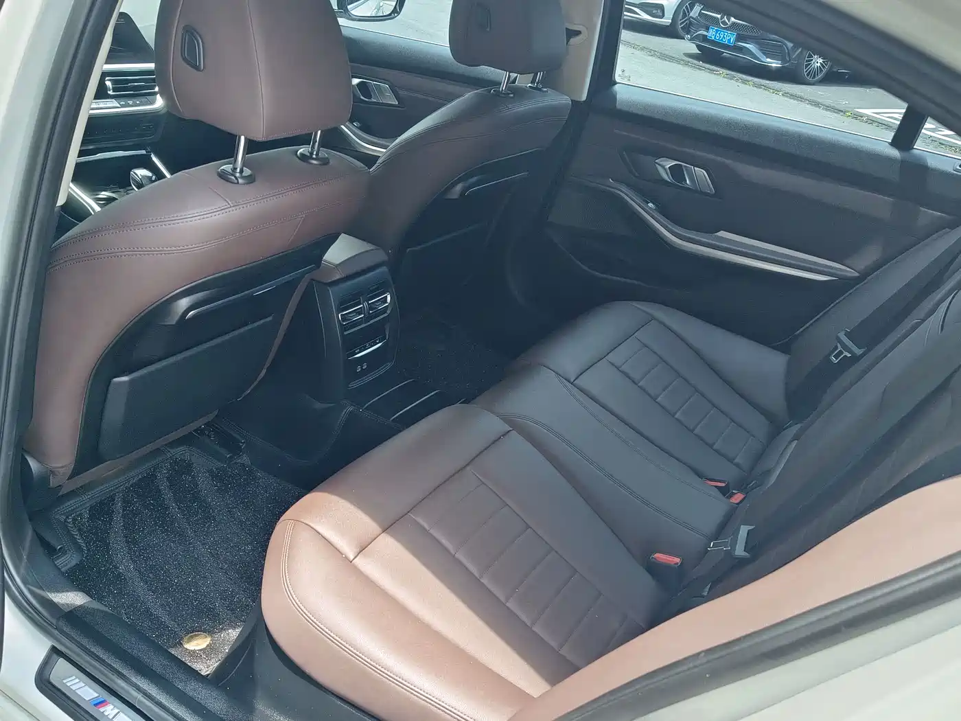 BMW 3 Series 2021 320Li M Sport Package фото 8
