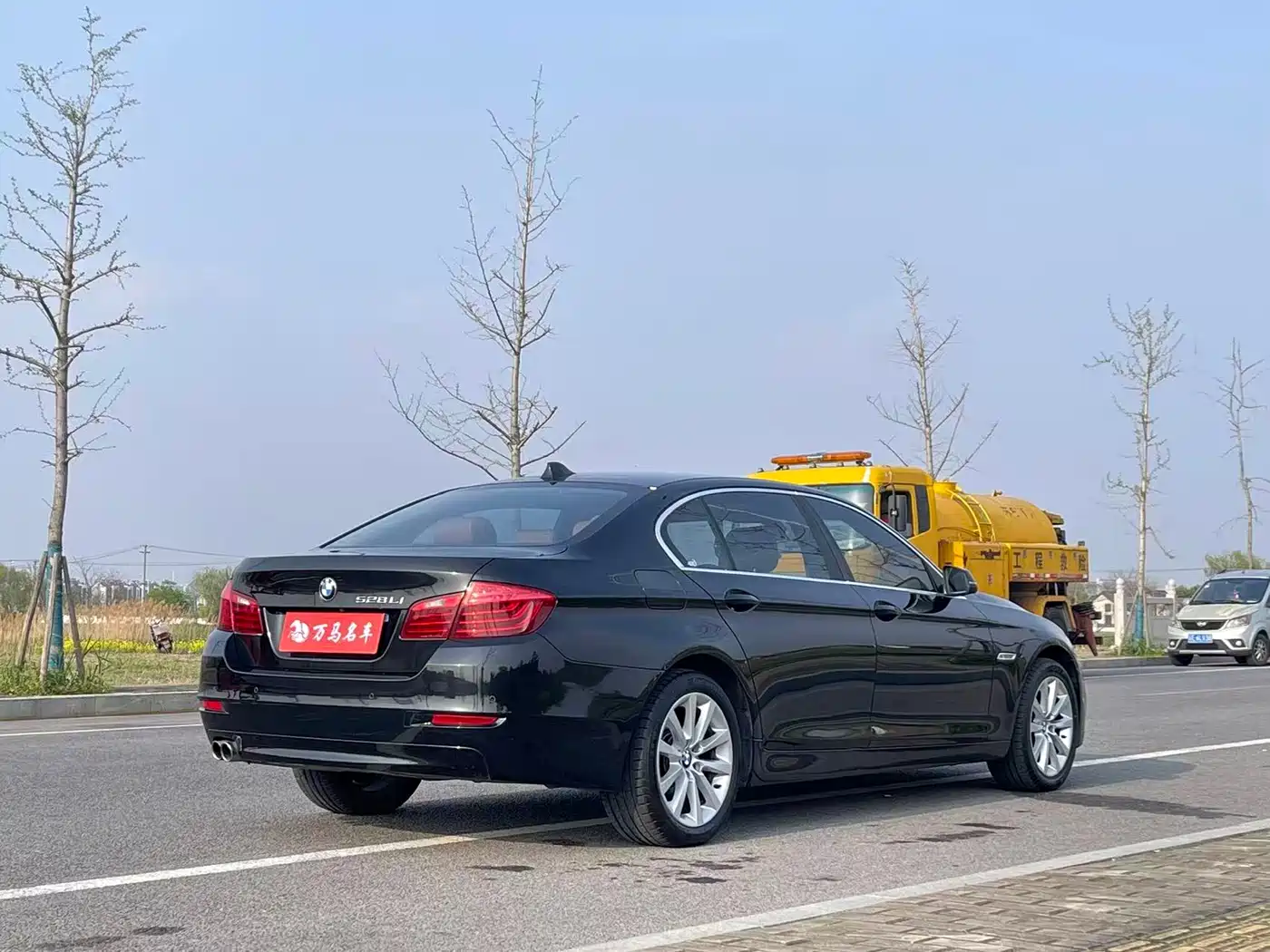BMW 5 Series 2014 528Li Leading Edition фото 7