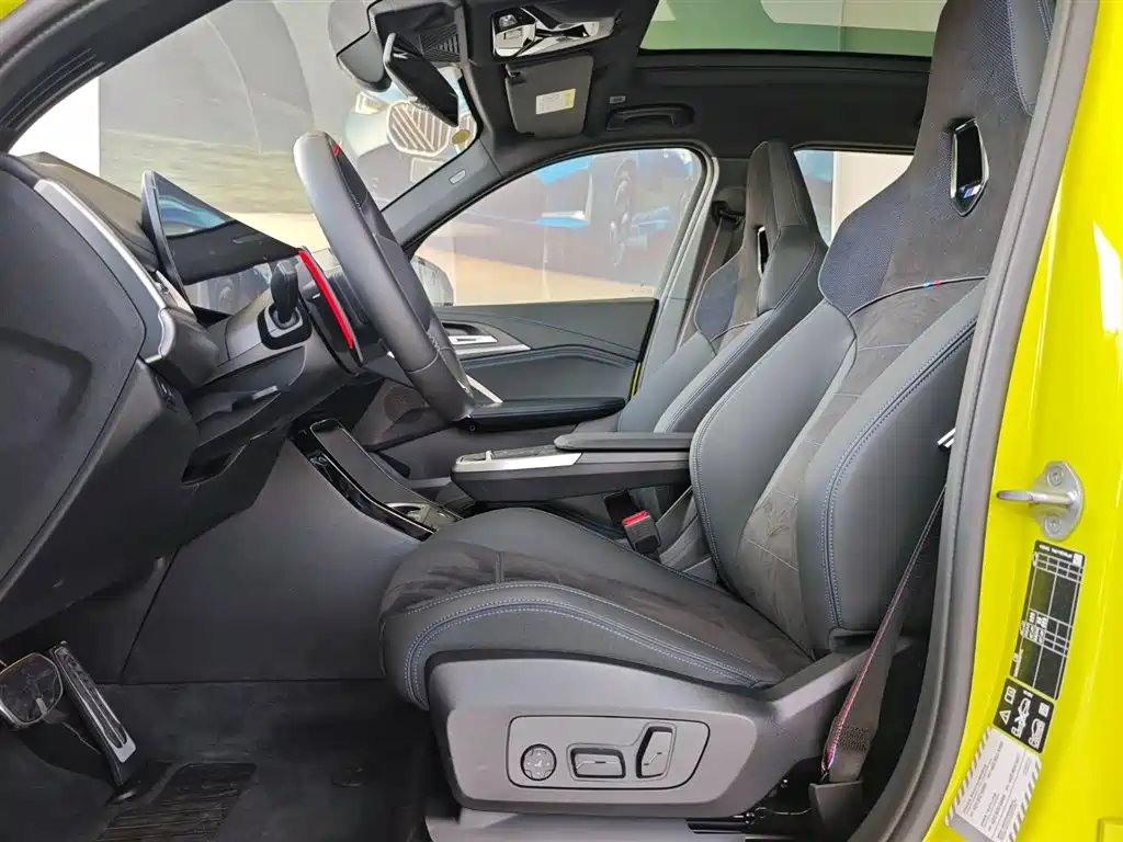 BMW X1 M35Li 2025 M35Li фото 15