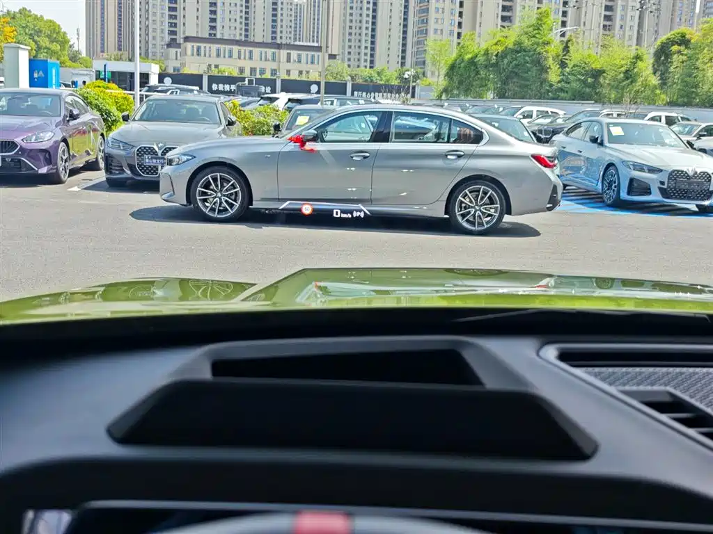 BMW X1 M35Li 2025 M35Li фото 8