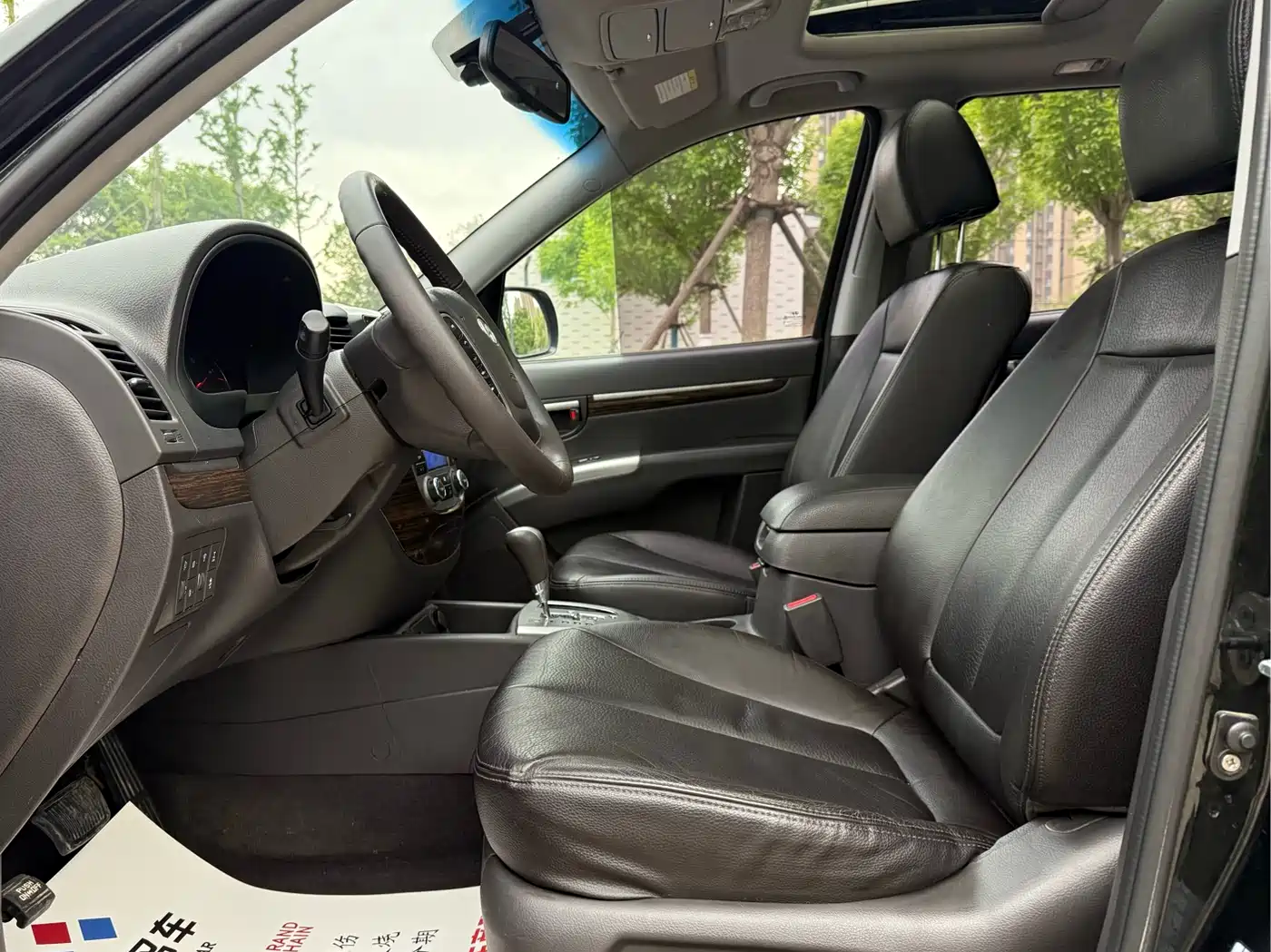 Hyundai Santa Fe Classic 2010 2.4 Luxury 7-Seater AWD фото 6