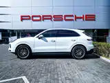 صورة 11 - Porsche Cayenne