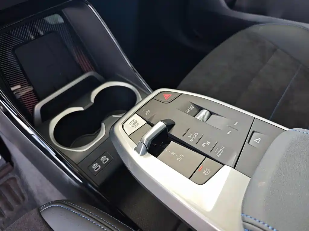BMW X1 M35Li 2025 M35Li фото 13