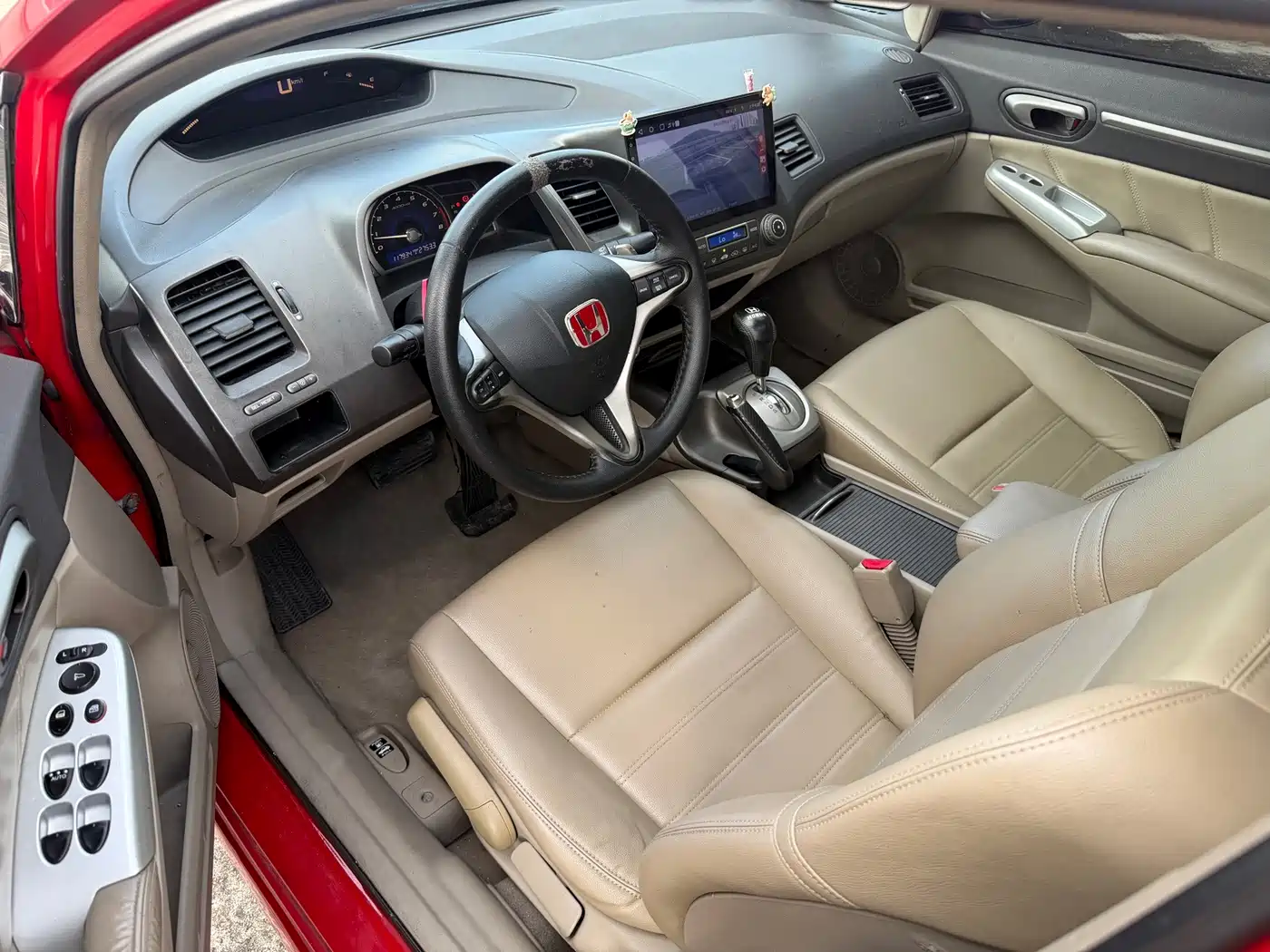 Фото 4 - Honda Civic