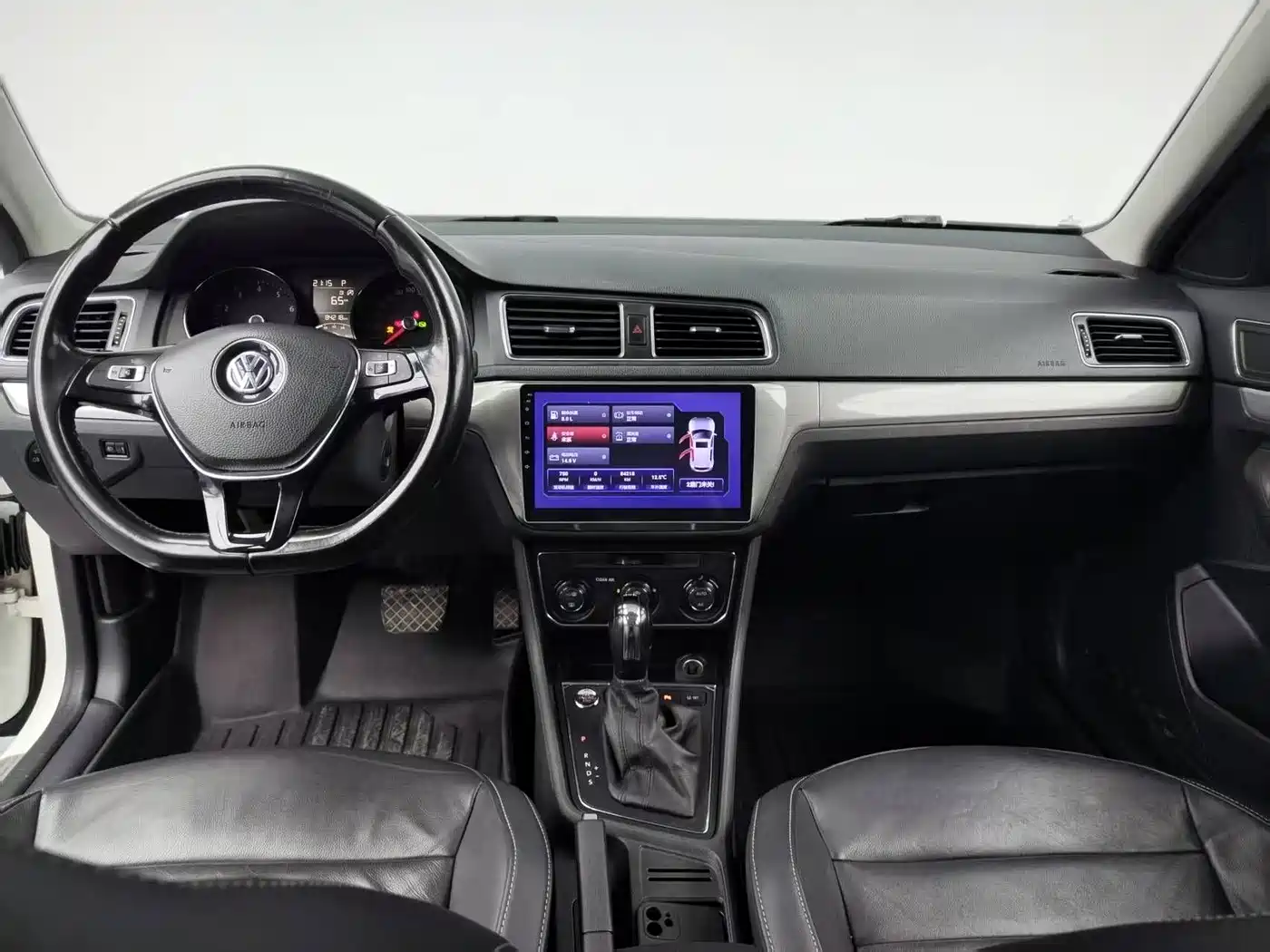 Volkswagen Lavida Tour 2017 230TSI DSG Comfort Edition фото 9