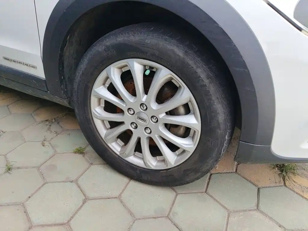 Qoros 3 2016 2016 Urban SUV 1.6T Automatic Zhiyue