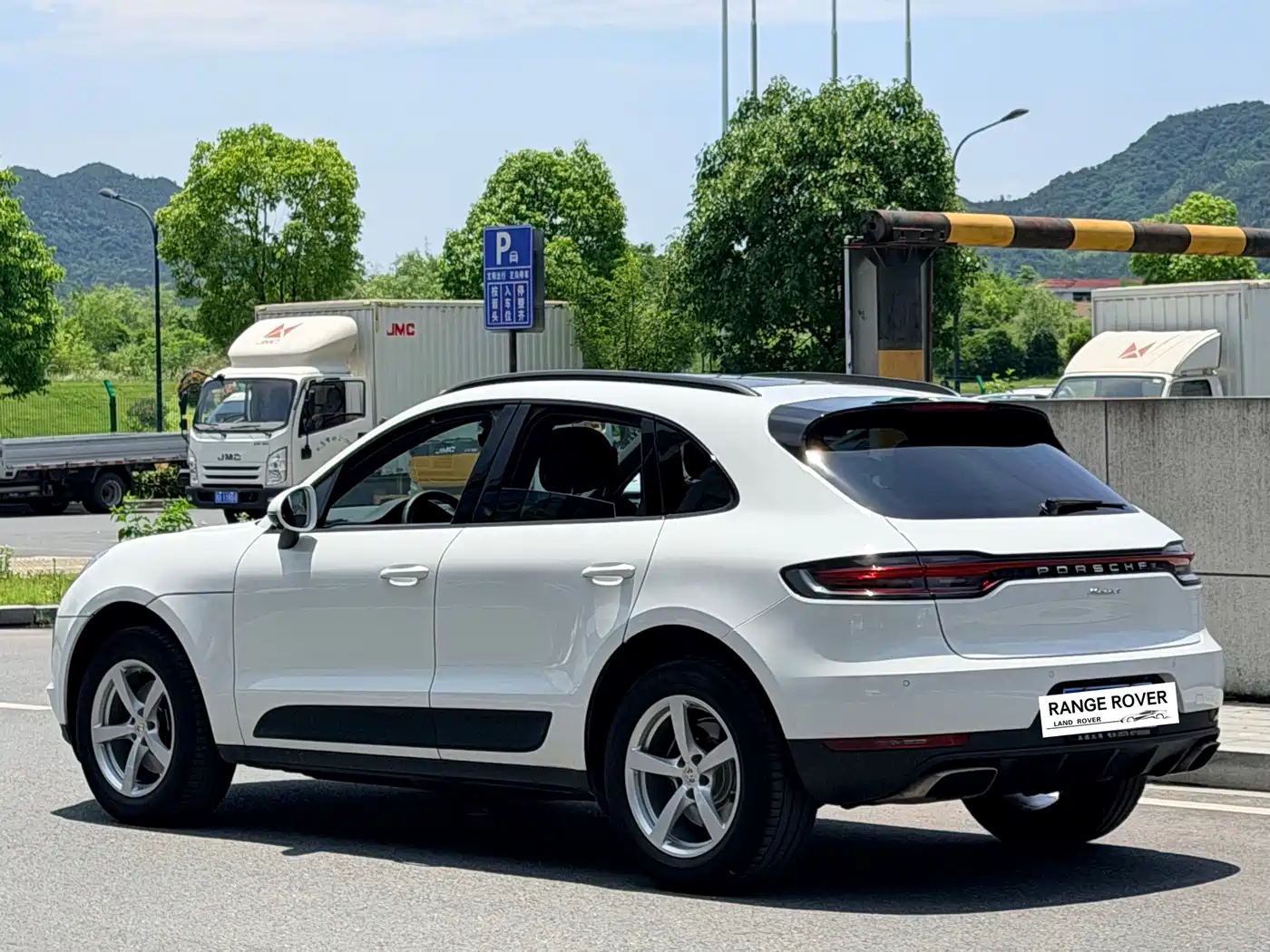 Porsche Macan 2021 Macan 2.0T фото 4