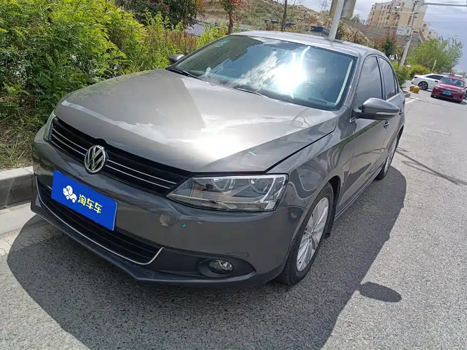 Volkswagen Sagitar 2014 1.6L Manual Comfort