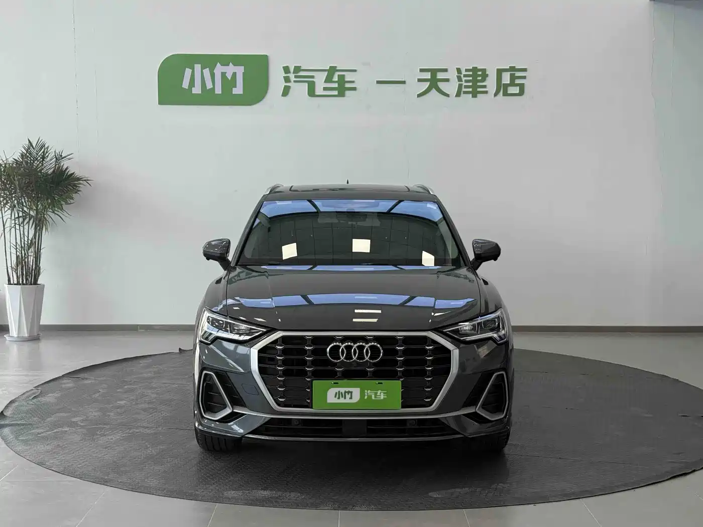 Фото 2 - Audi Q3
