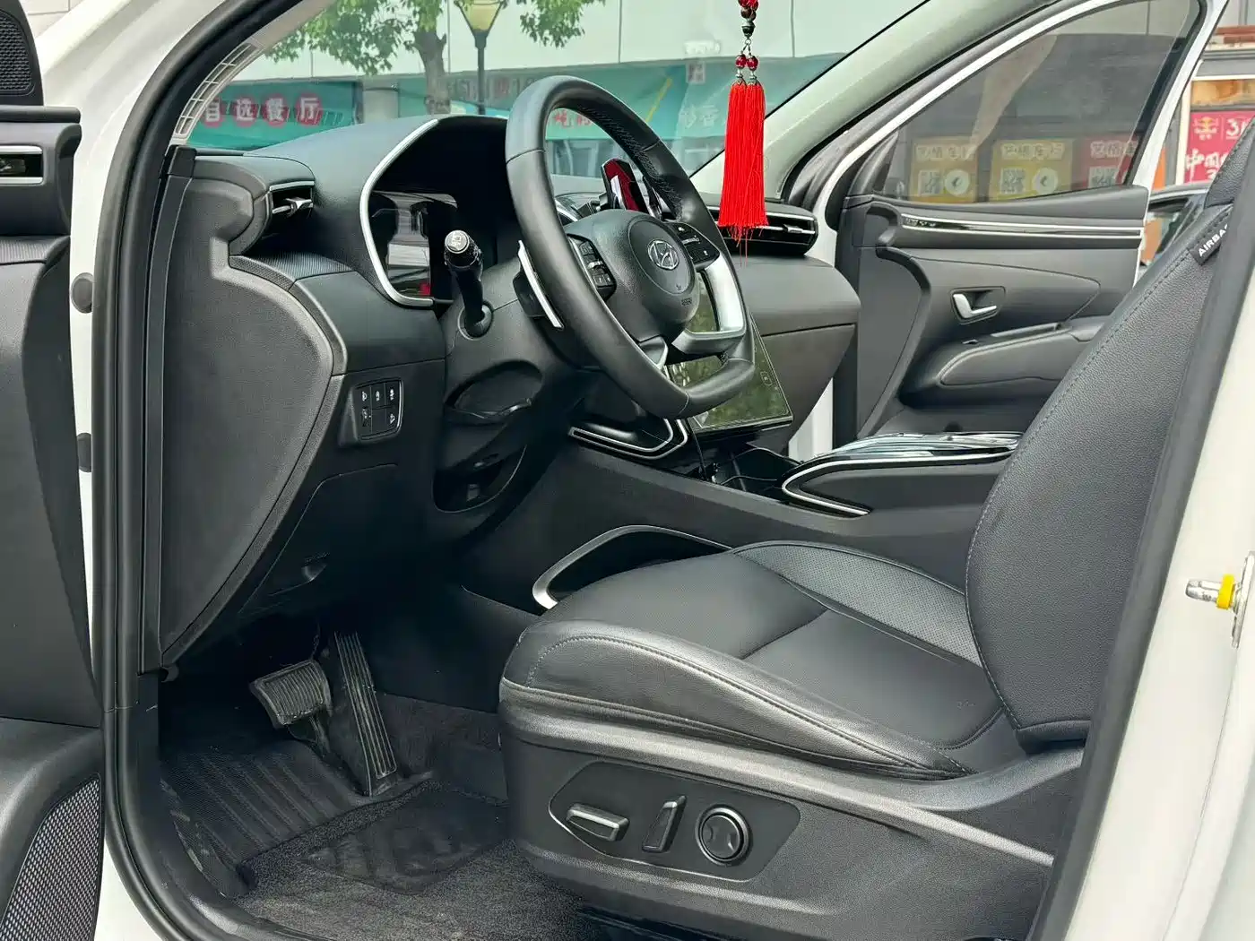 Hyundai Tucson 2023 Tucson L 1.5T Automatic 2WD DLX Luxury Edition фото 7