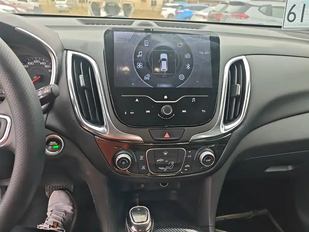 Chevrolet Equinox 2018 535T Automatic Galloping Edition фото 13