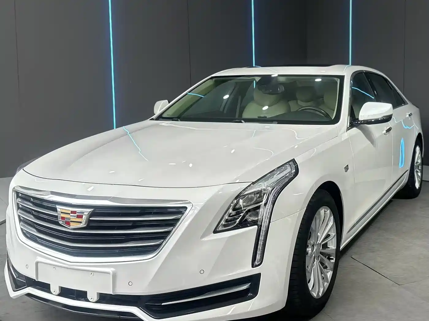 Cadillac CT6 2018 2017 28T Fashion