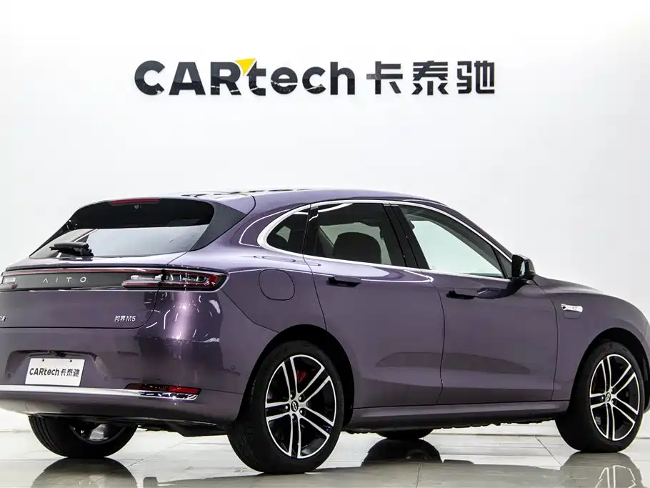 AITO Wenjie AITO M5 2025 Extended Range Ultra AWD фото 5