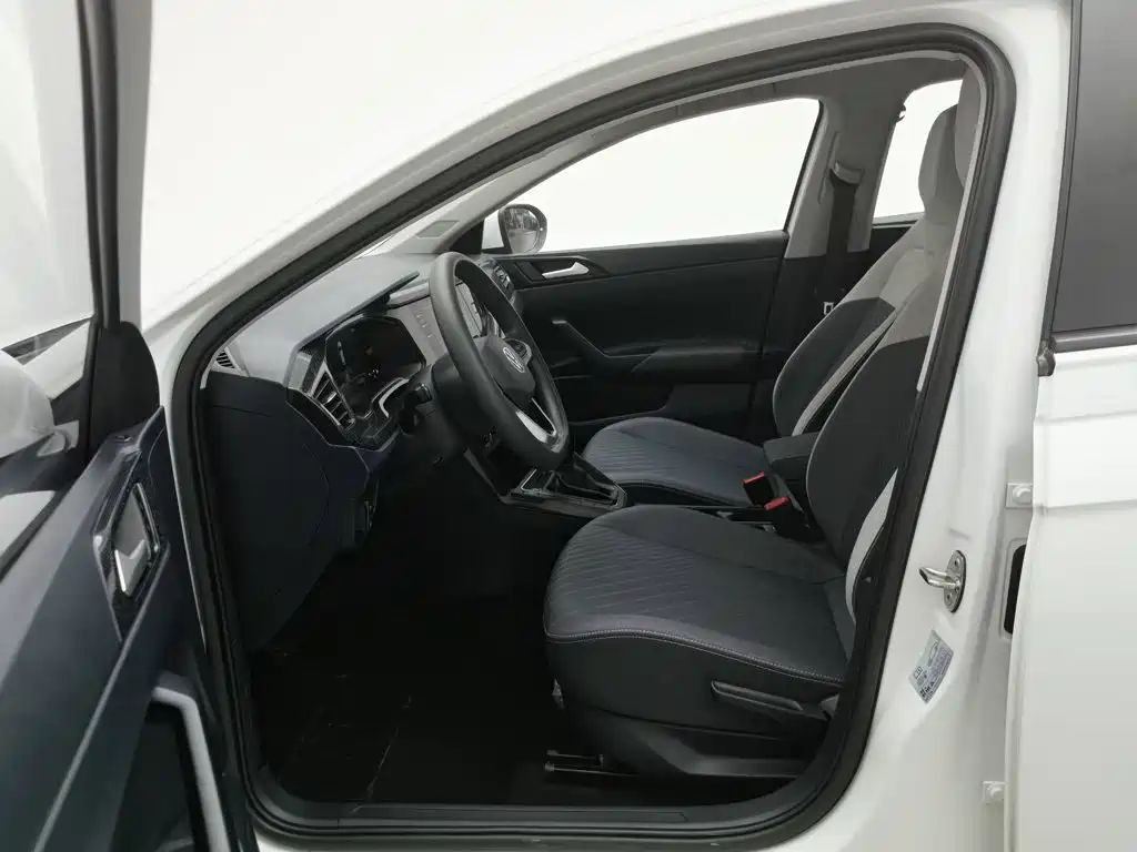 Фото 10 - Volkswagen Lavida