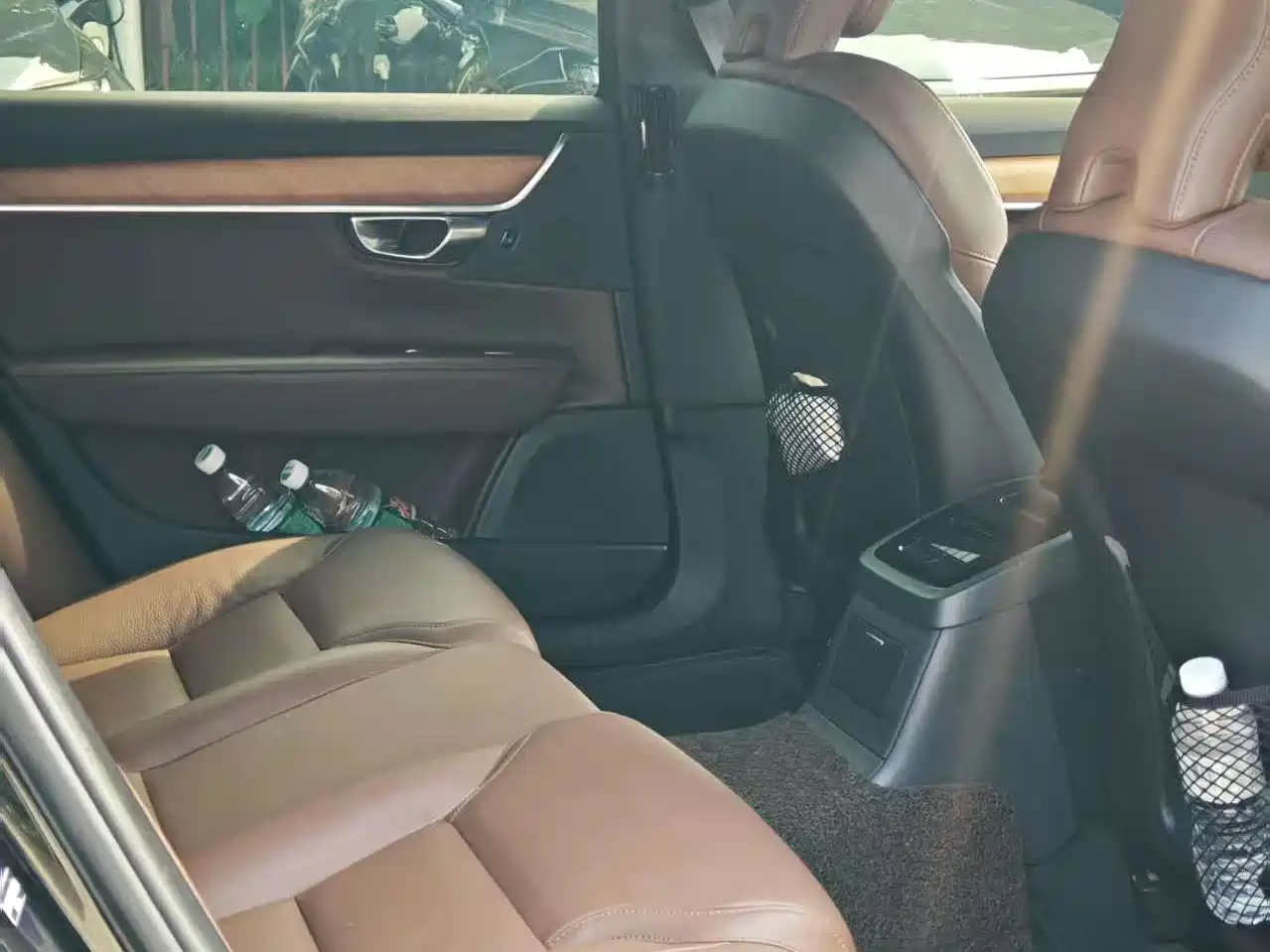 Volvo S90 Plug-in Hybrid 2024 2025 Plug-in Hybrid AWD Long Range Zhiyi Luxury Edition