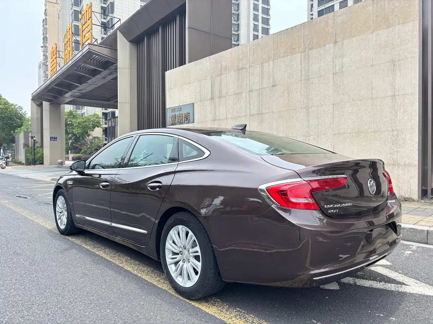 BUICK LACROSSE