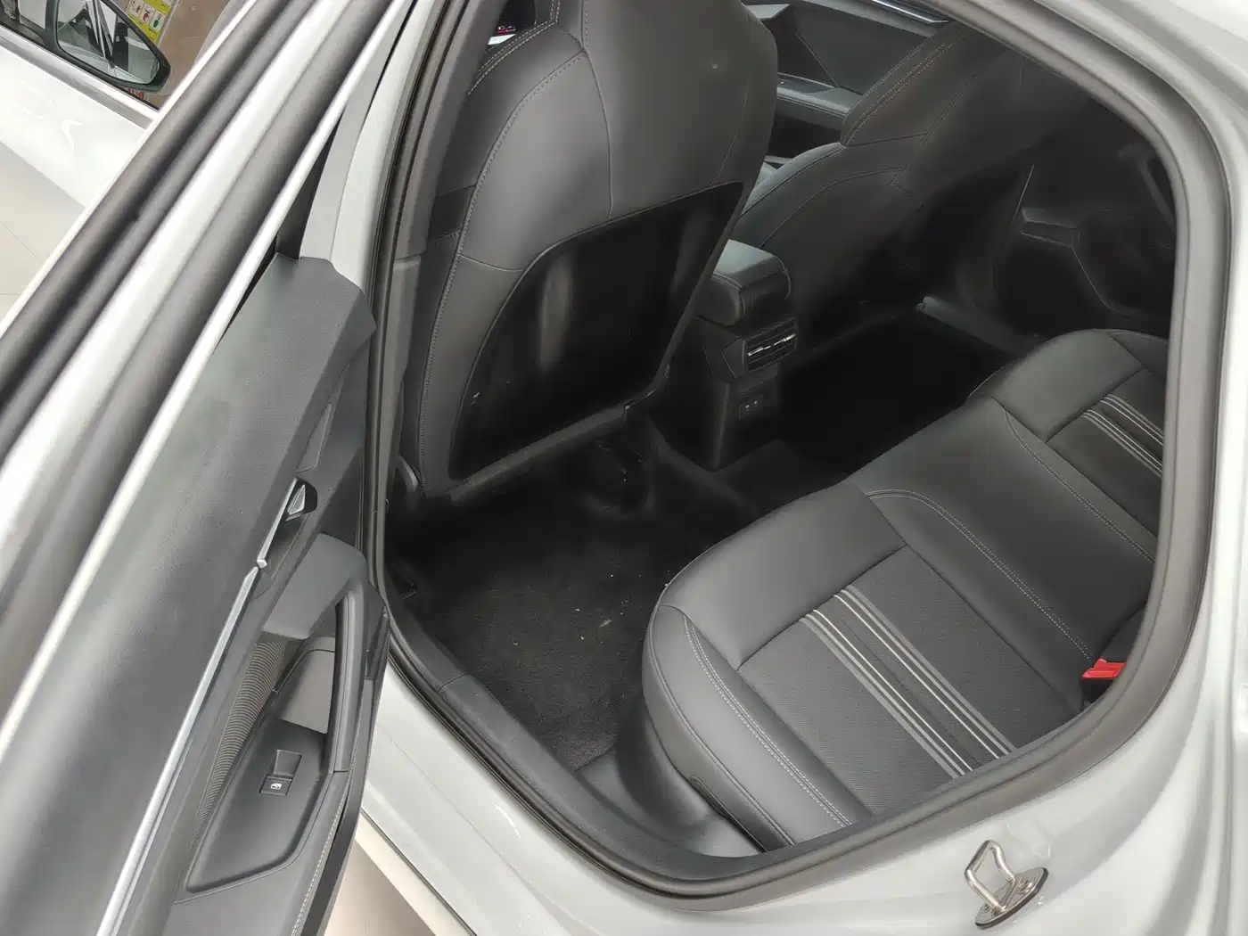 Audi A3 2023 A3L Limousine 35 TFSI Fashion Sport фото 11
