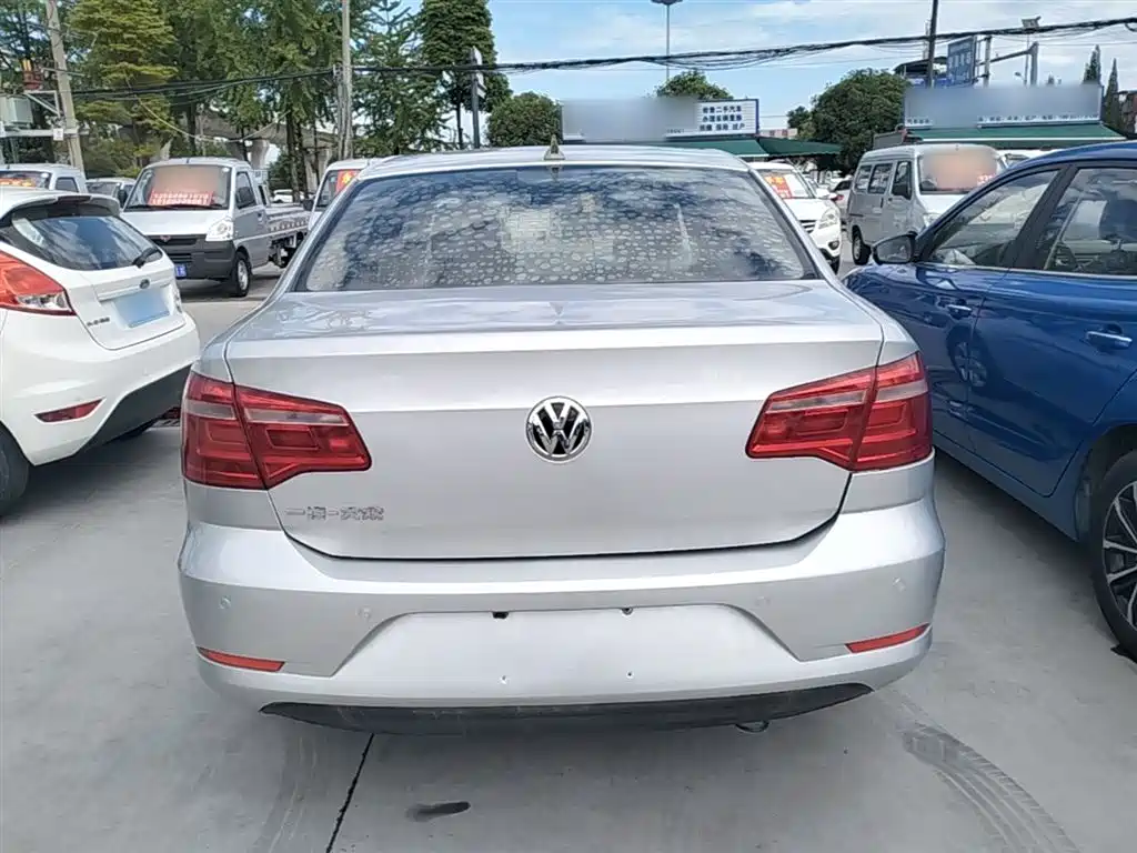 Volkswagen Bora 2014 1.6L Manual Comfort Edition фото 6