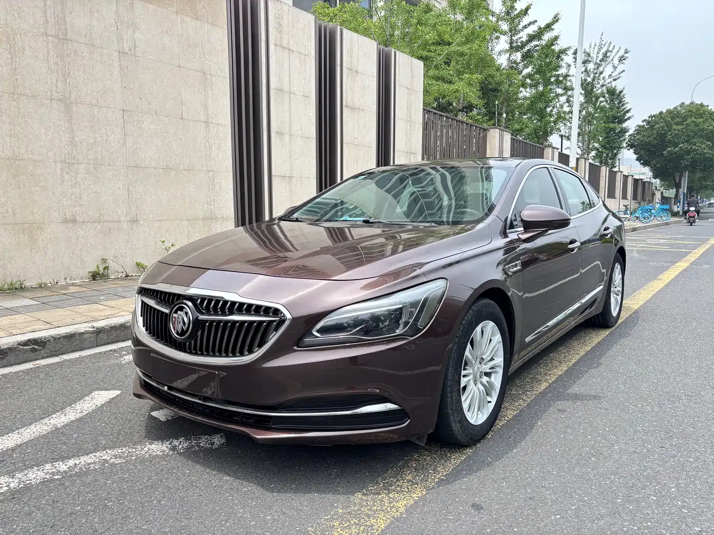 BUICK LACROSSE