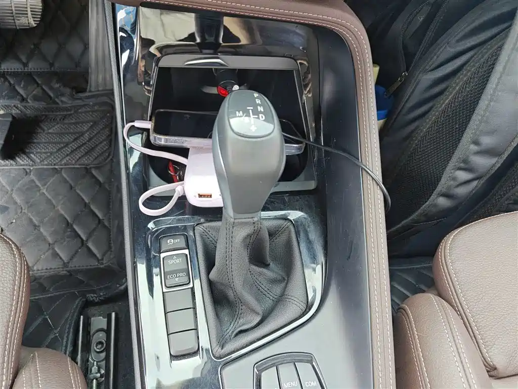 BMW X1 2019 sDrive18Li Premium Model фото 7