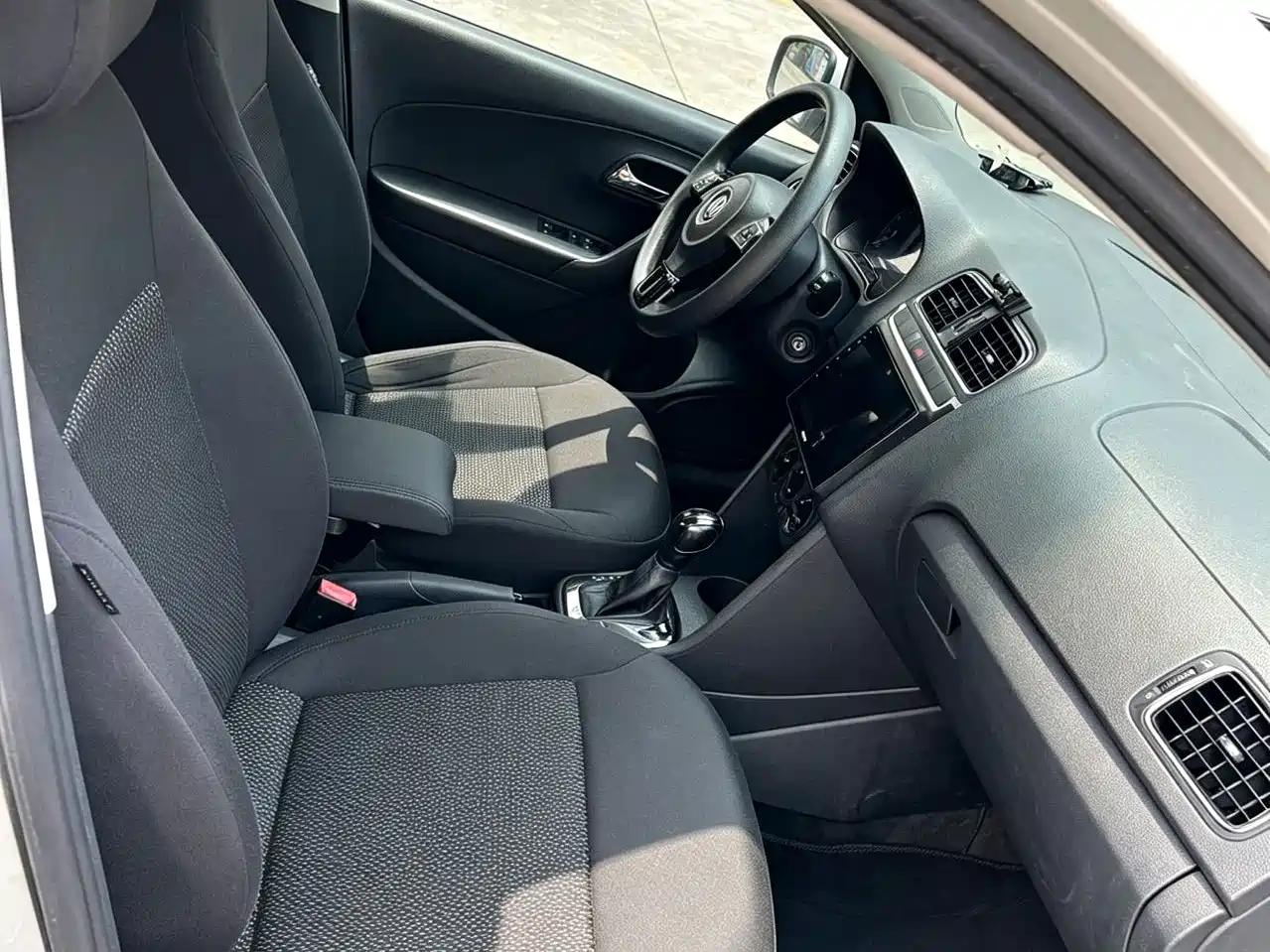 Volkswagen Polo 2013 2013 1.6L Automatic Comfort Edition