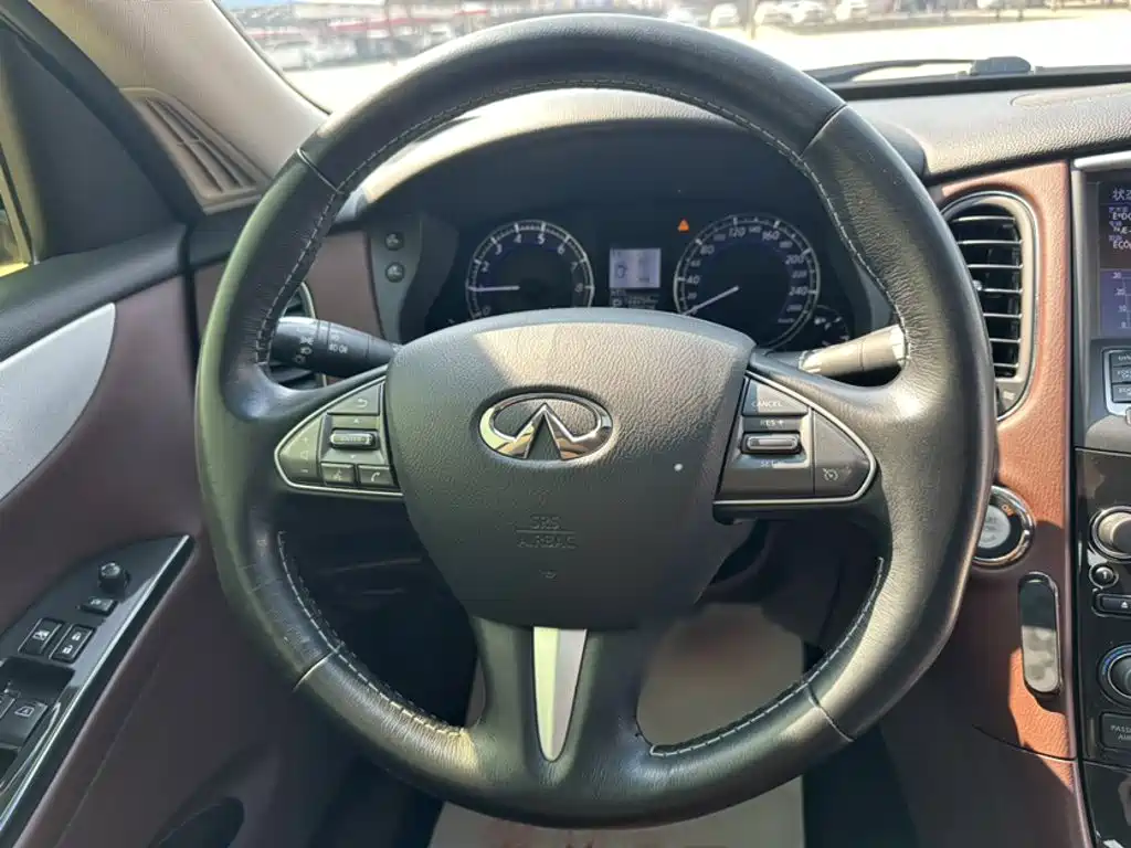 Infiniti QX50 2017 2015 2.5L Enjoyment Edition