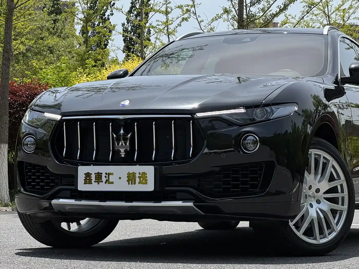 Maserati Levante 2018 3.0T Luxury Zegna Edition фото 4