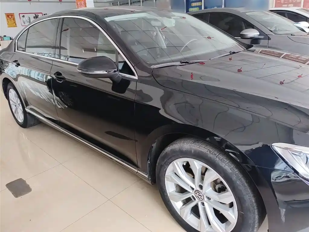 Volkswagen Magotan 2017 330TSI DSG Luxury фото 4