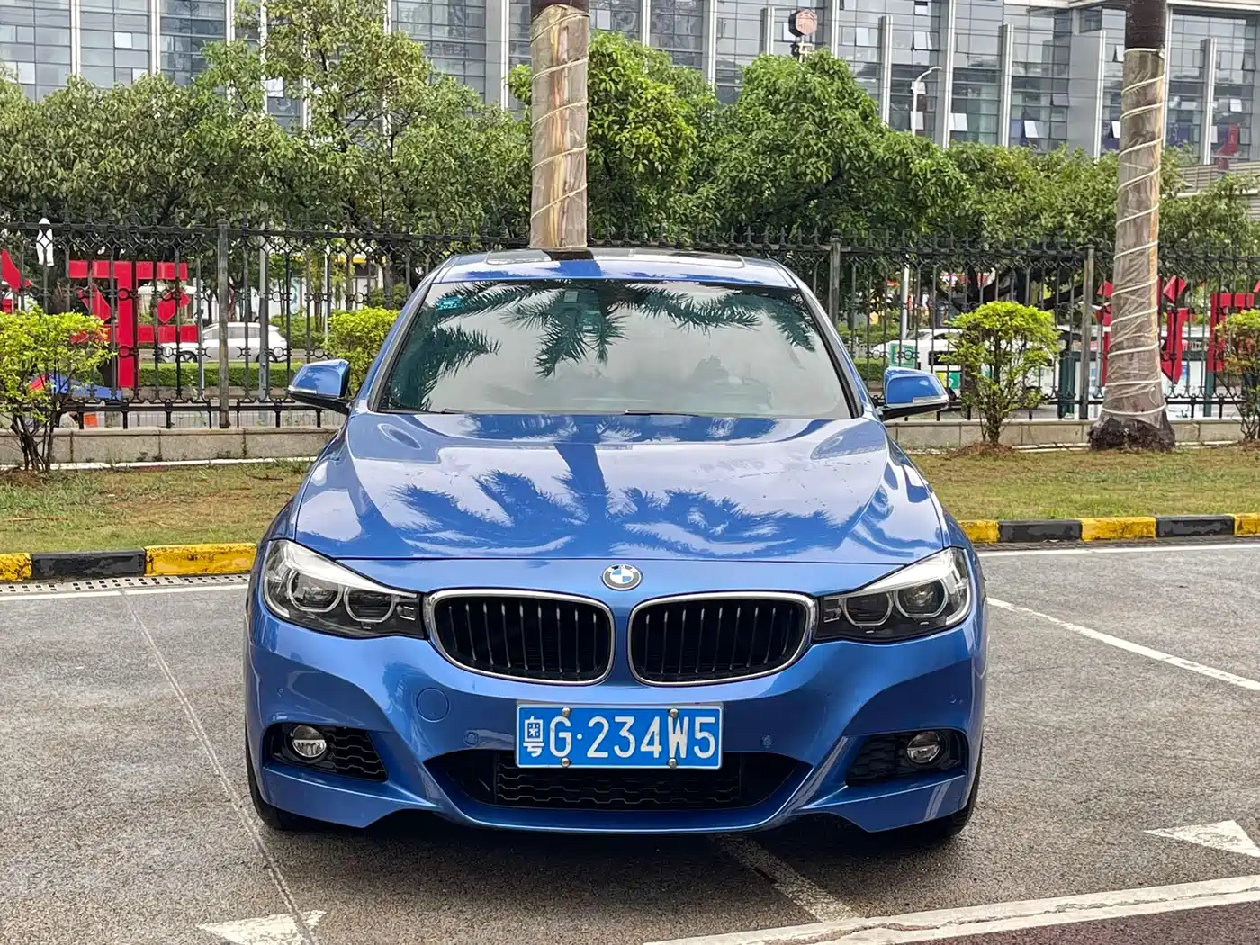 BMW 3 Series GT 2019 320i M Sport Package фото 2