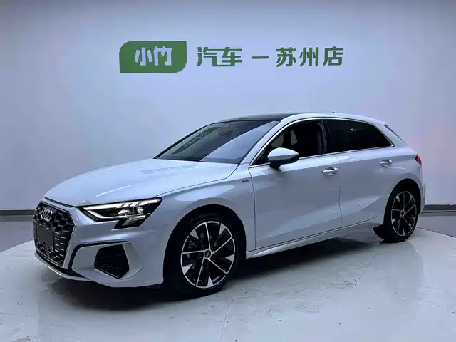 Audi A3 Sportback 35 TFSI, Стиль Спорт