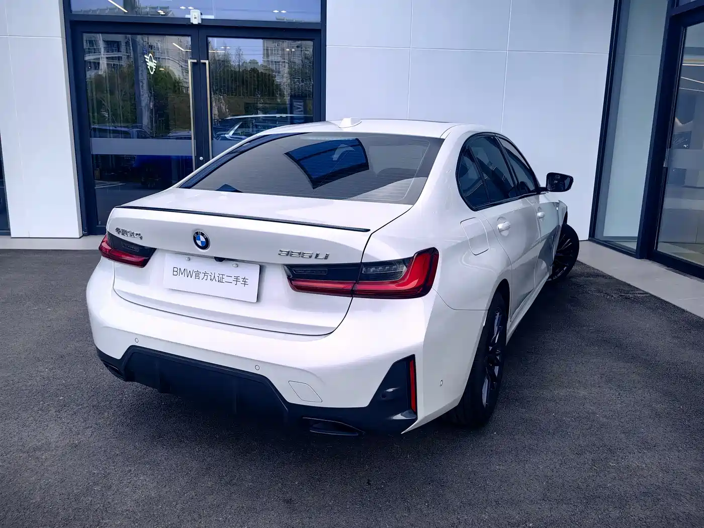 BMW 3-SERIES