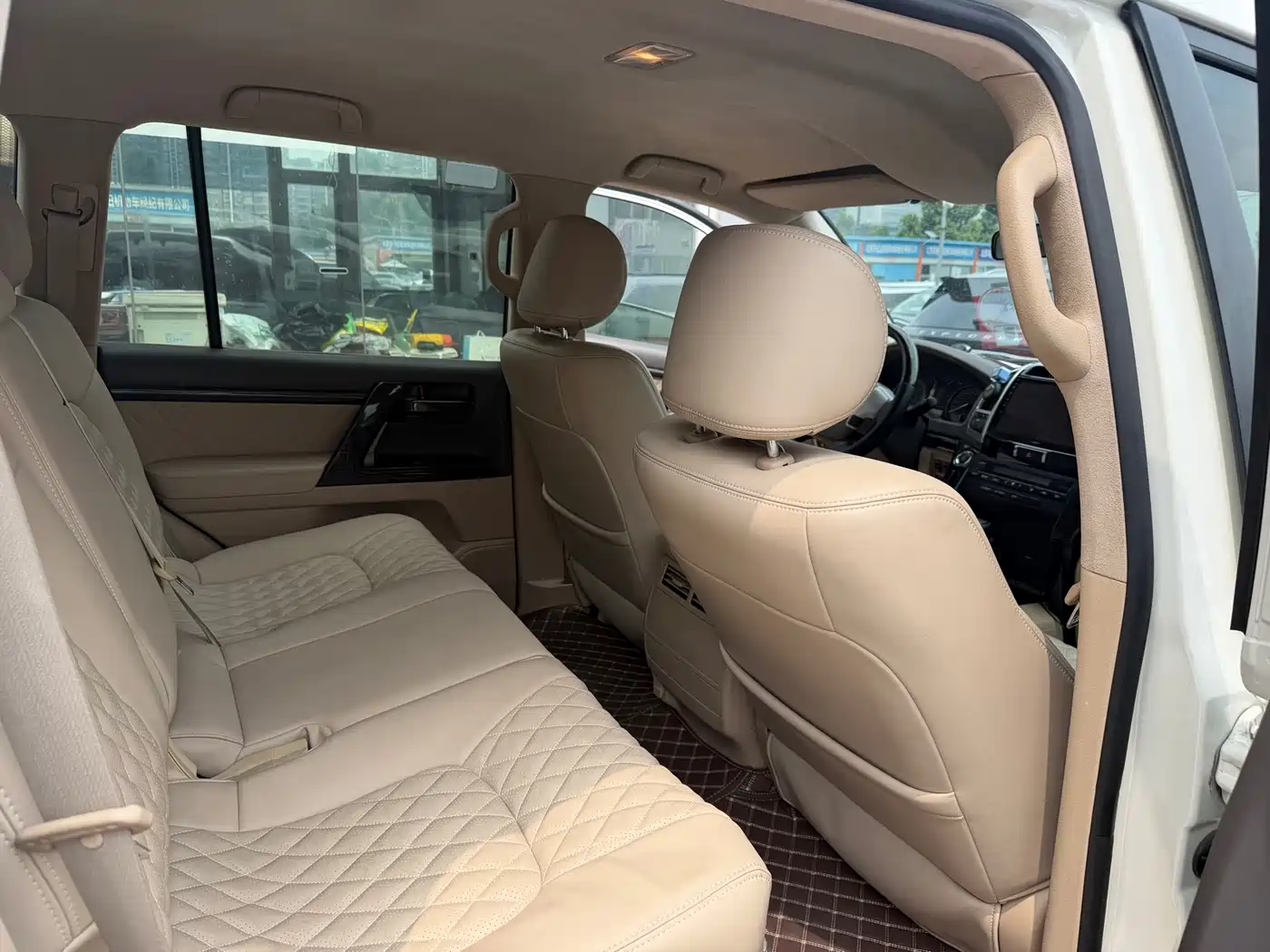 Toyota Land Cruiser (Import) 2015 2015 4.0L V6 Middle East Limited Edition