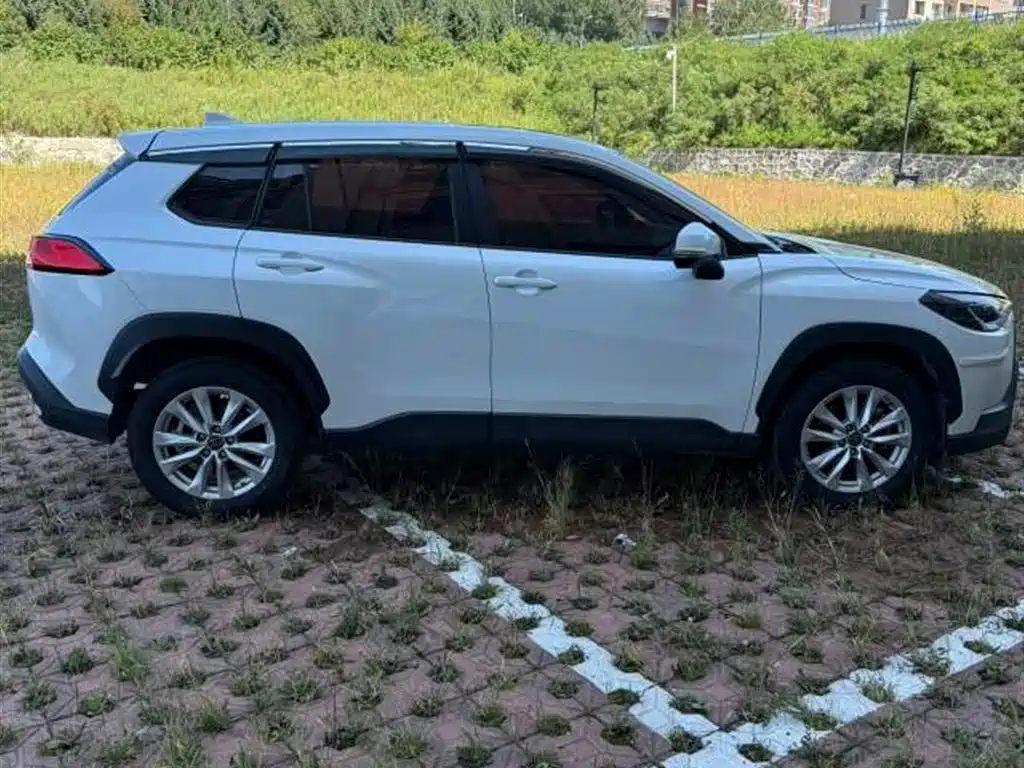 Toyota Corolla Cross 2022 2.0L Luxury Edition фото 7