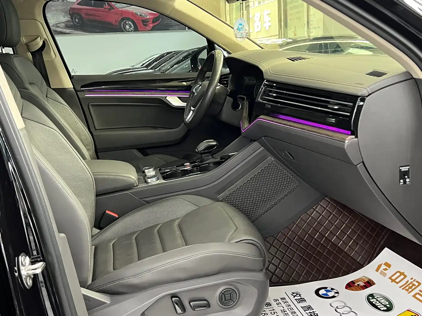 Volkswagen Touareg 2019 3.0TSI Sharp Edge Edition China VI фото 21
