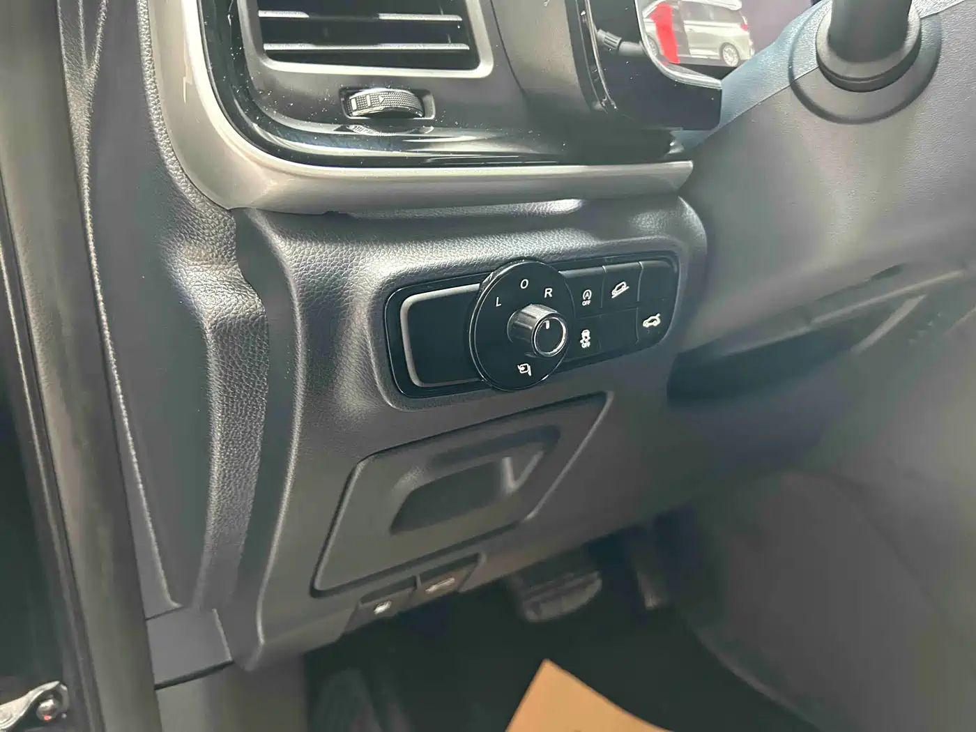 GAC Trumpchi Trumpchi M8 2021 Leading Show Series 390T Prestige Edition фото 11
