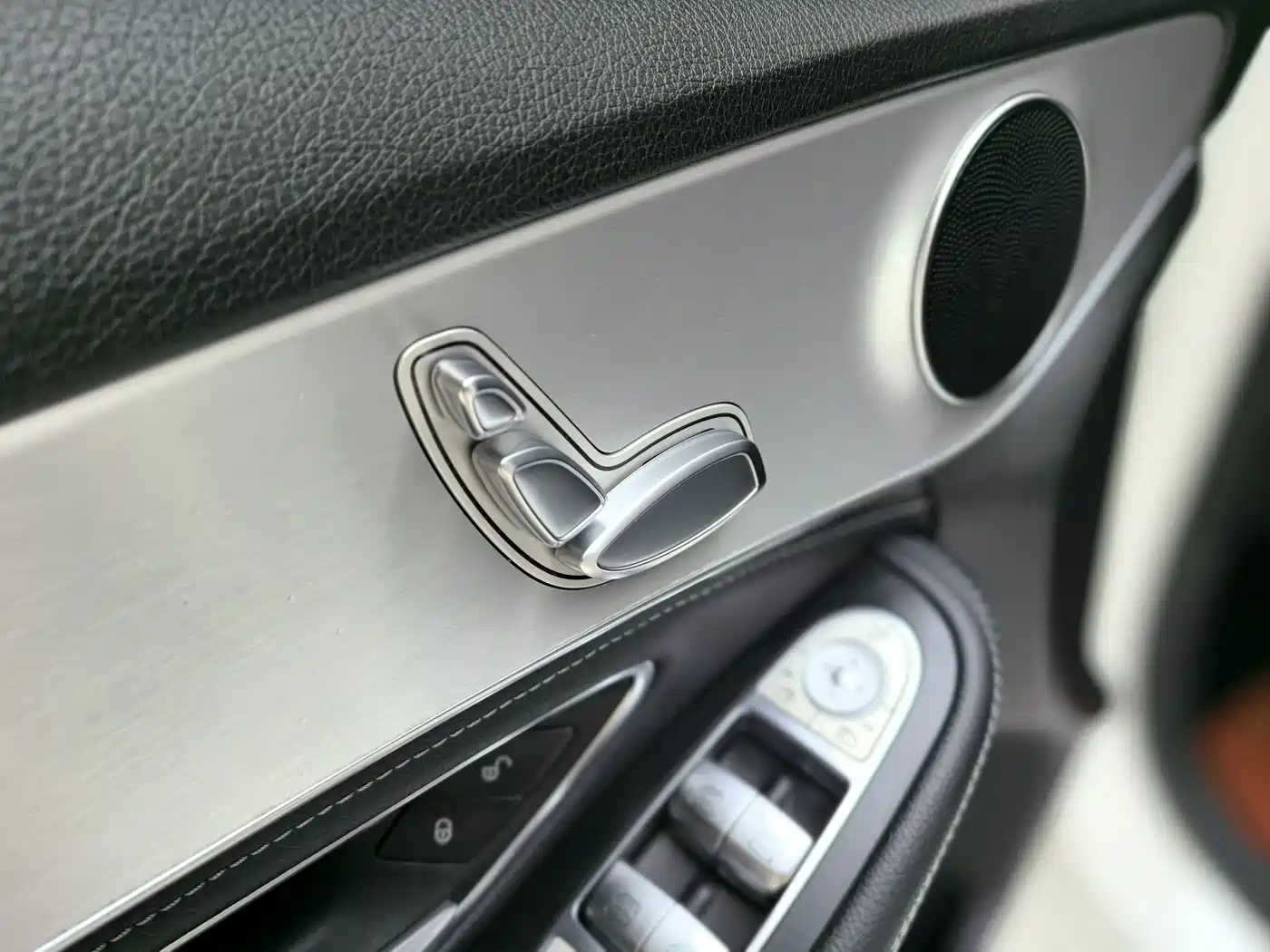 Mercedes-Benz C-Class 2017 Facelift C 200 Sport Edition фото 11