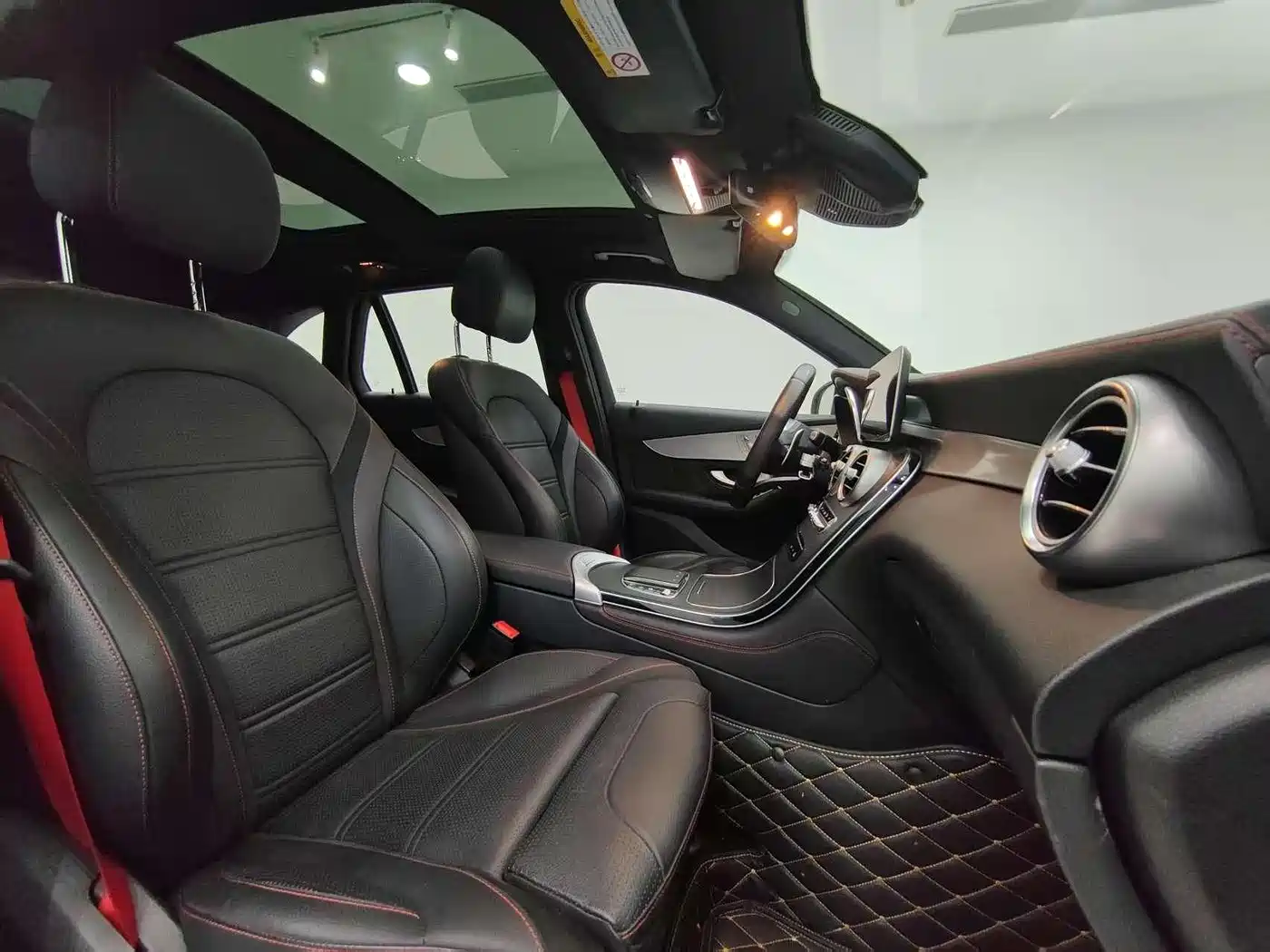 Mercedes-Benz GLC AMG 2020 AMG GLC 43 4MATIC фото 17