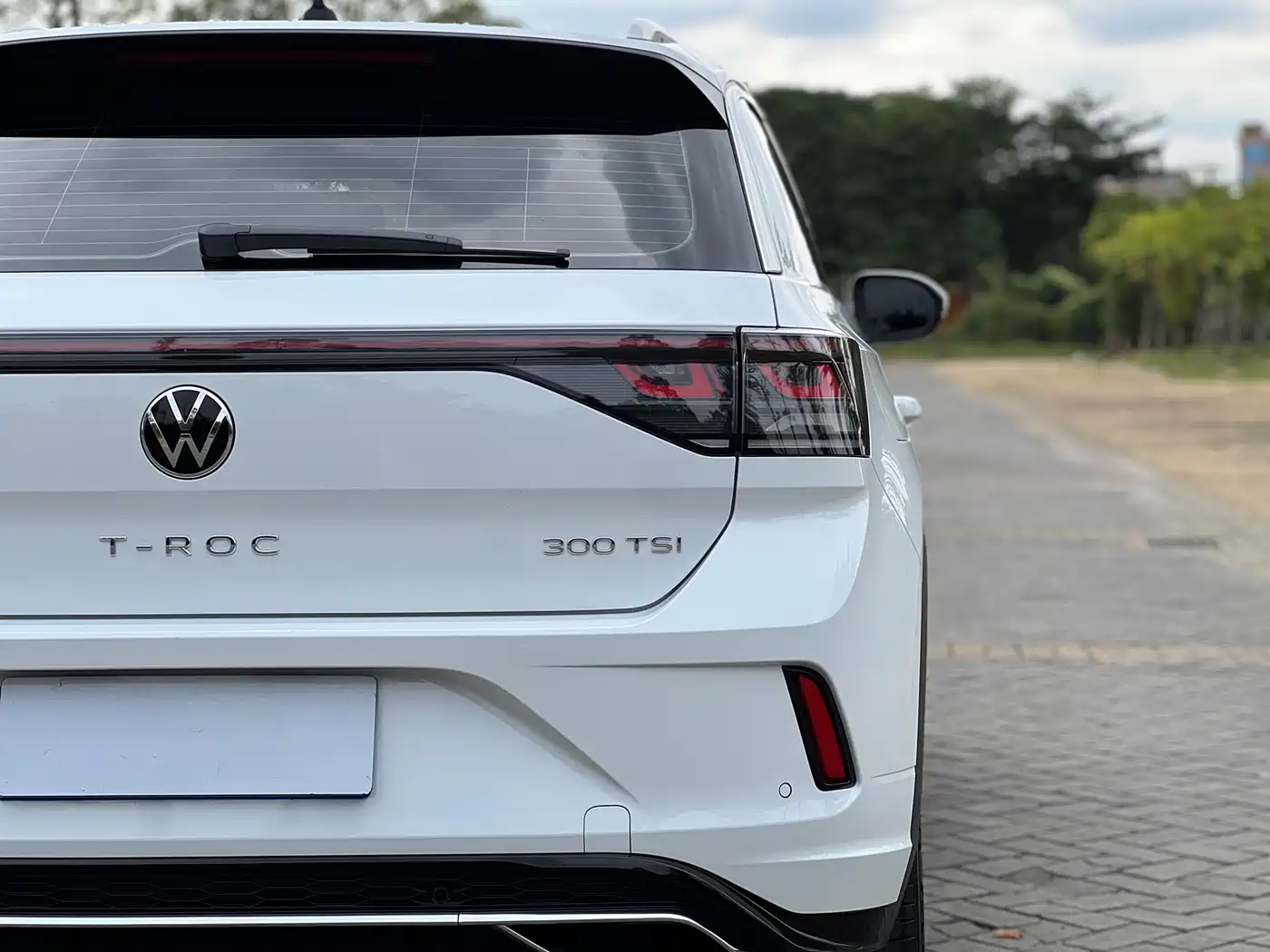 Volkswagen T-ROC 2023 300TSI DSG 2WD Dawn Edition фото 10