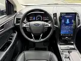 Фото 12 - Ford Edge