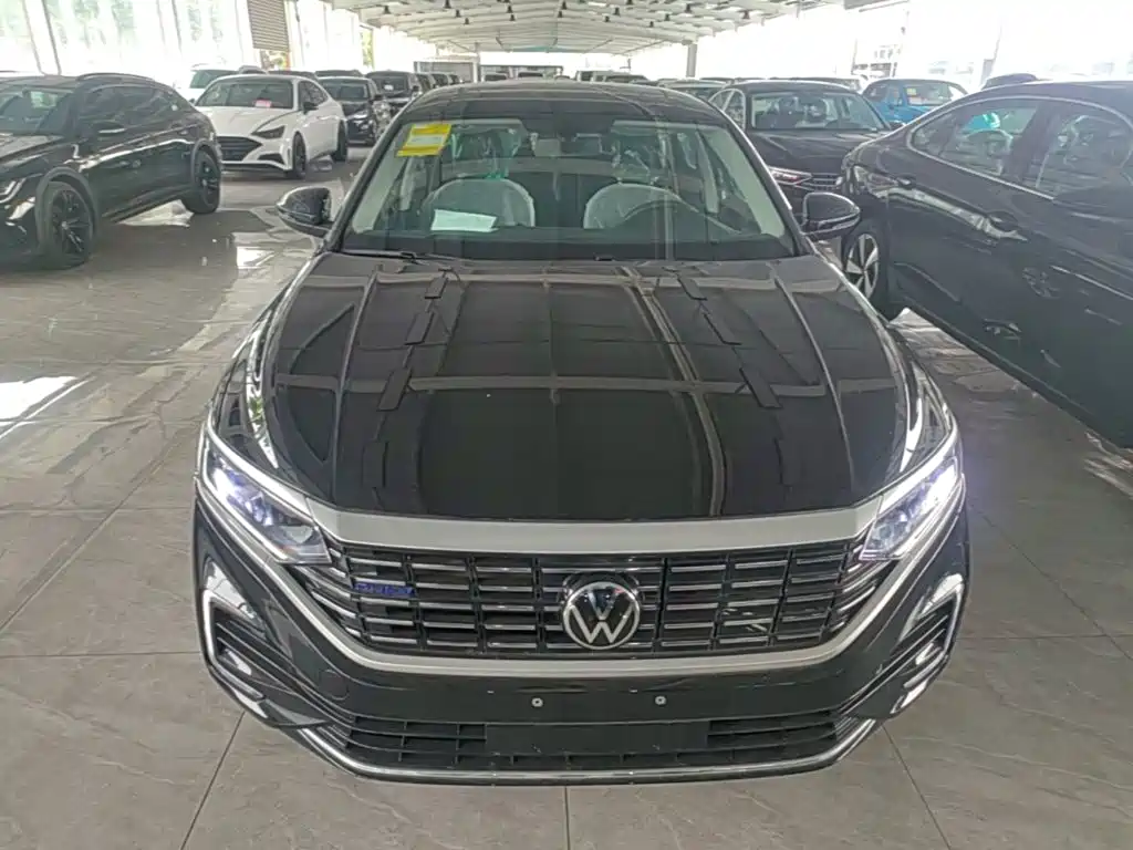 VOLKSWAGEN PASSAT NEW ENERGY